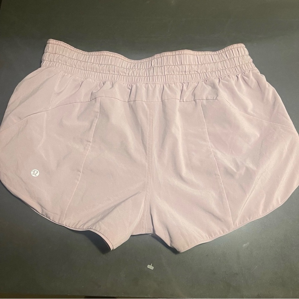 lululemon athletica Women's choose a side reversible shorts starlight/true navy